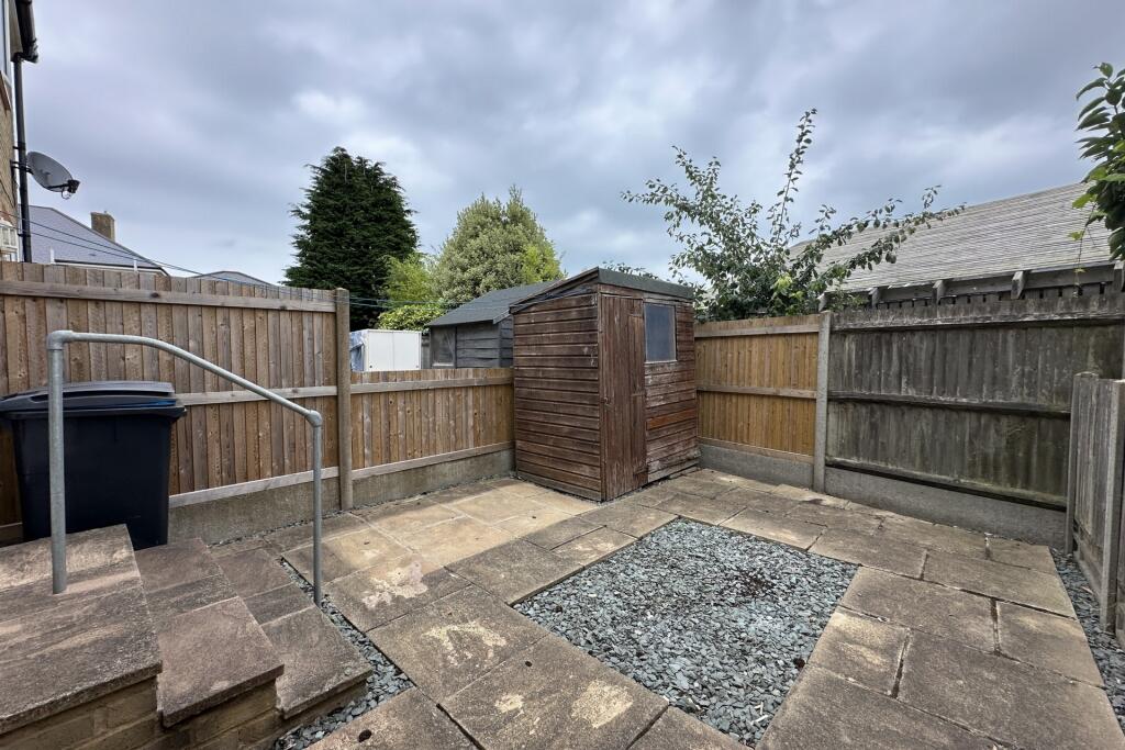 House in Dover, Mill Hill, Deal - More