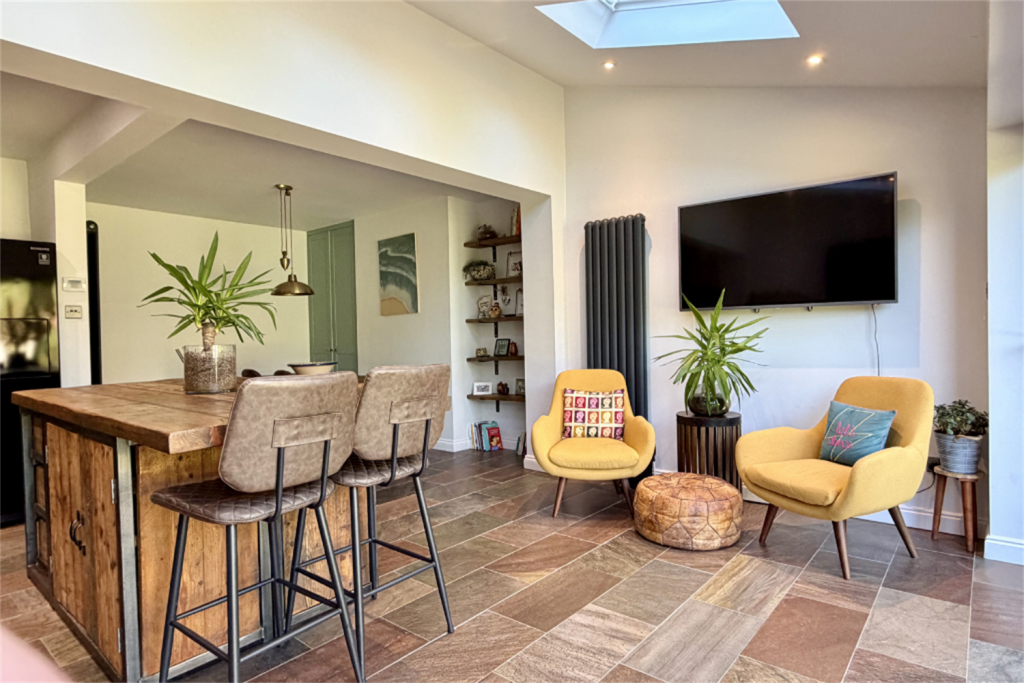 House in Nottingham, Beeston - View 2