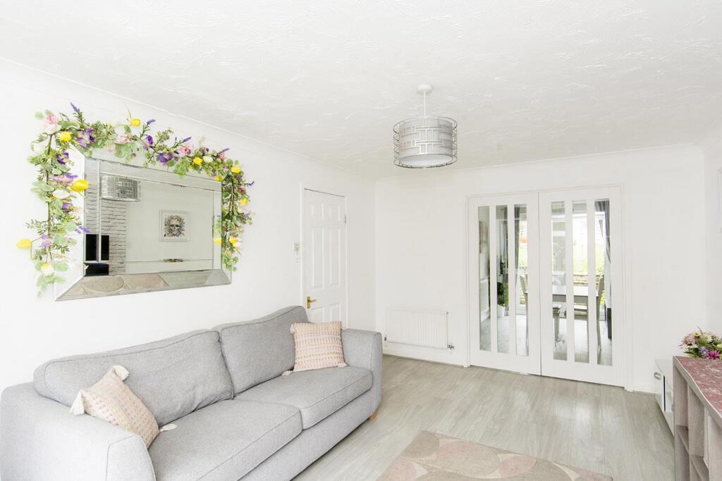 House in Desborough, North Northamptonshire - More