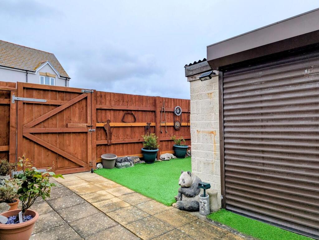 House in Dorchester - View 3