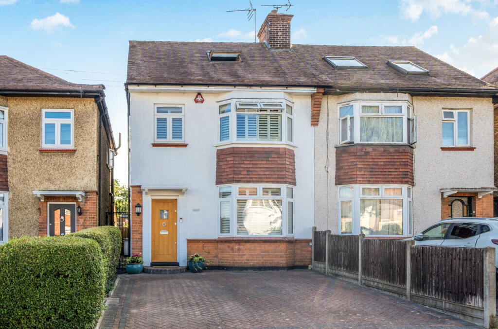 Main image of property: Chesterfield Road, Barnet, EN5