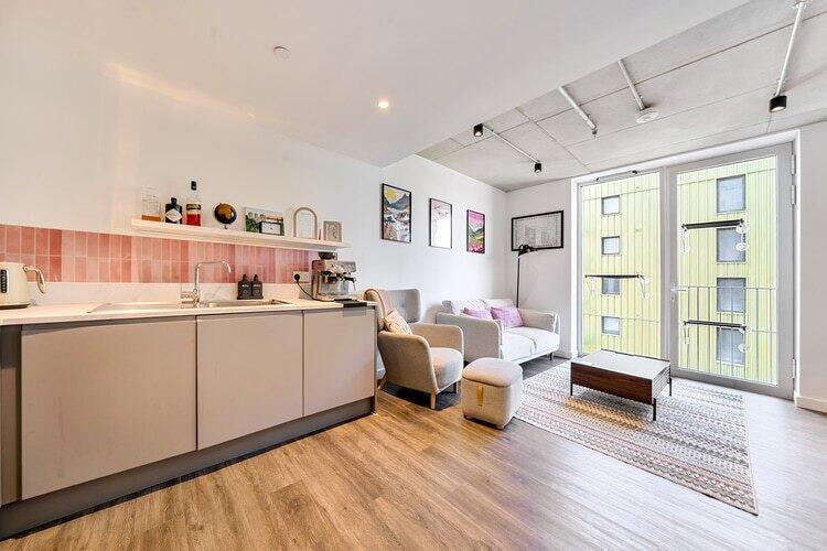 Apartment in London - More