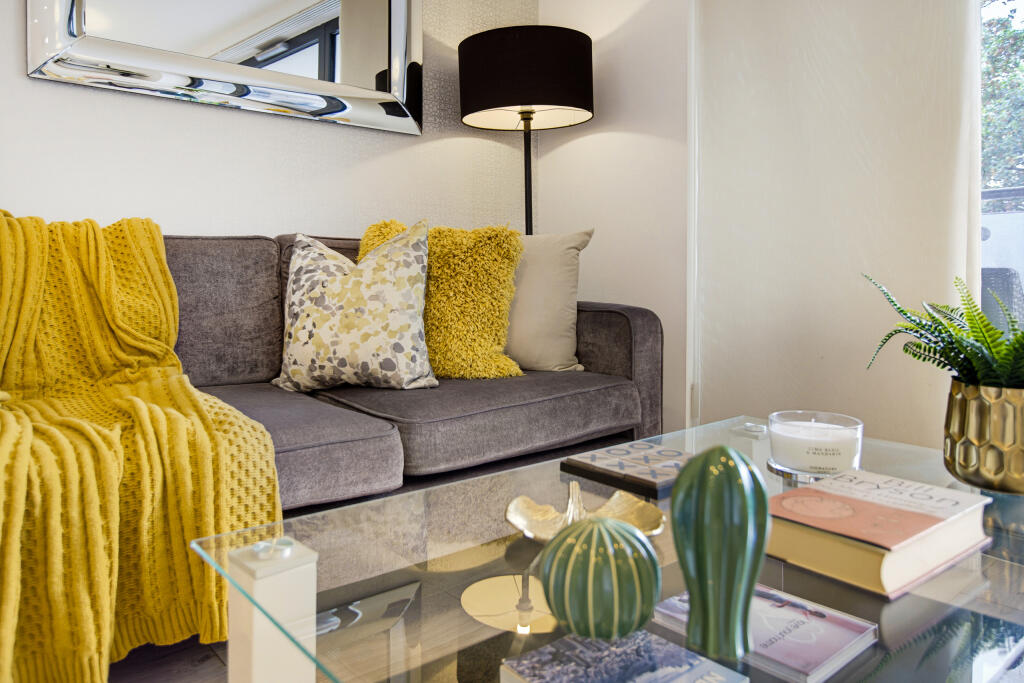 Apartment in London - View 3