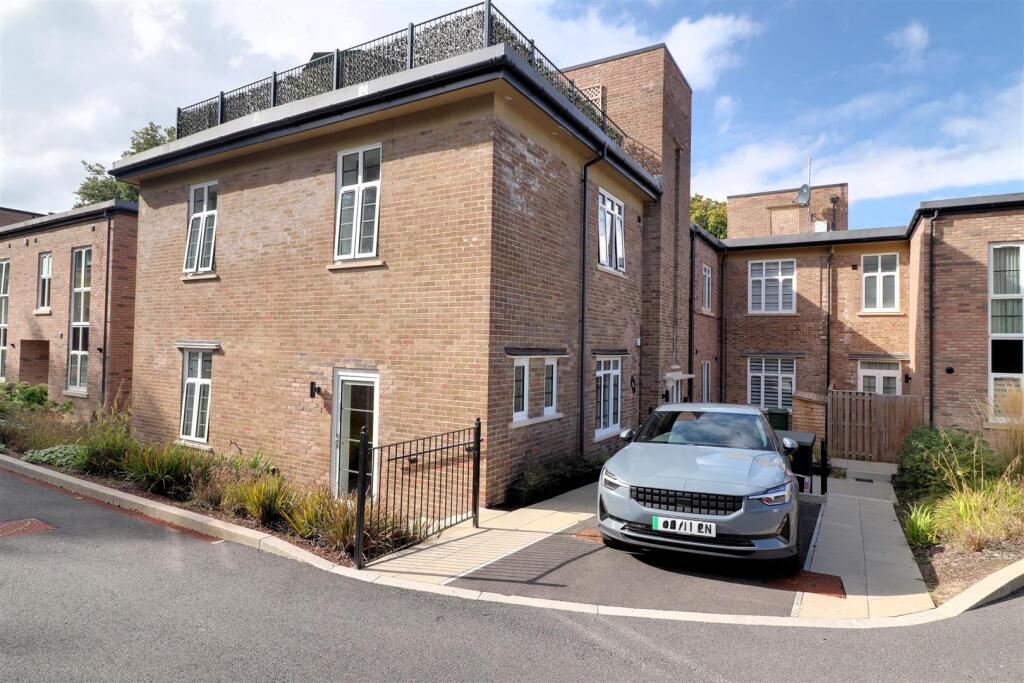 Main image of property: John Martin Gardens, Standish, Stonehouse