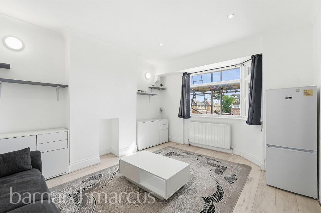 Main image of property: Elmcroft Close, Feltham