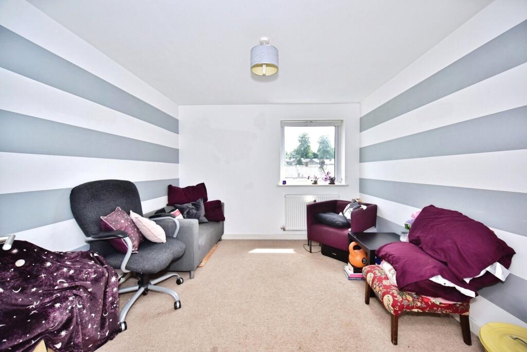 Apartment in Maidstone, Tovil - View 5