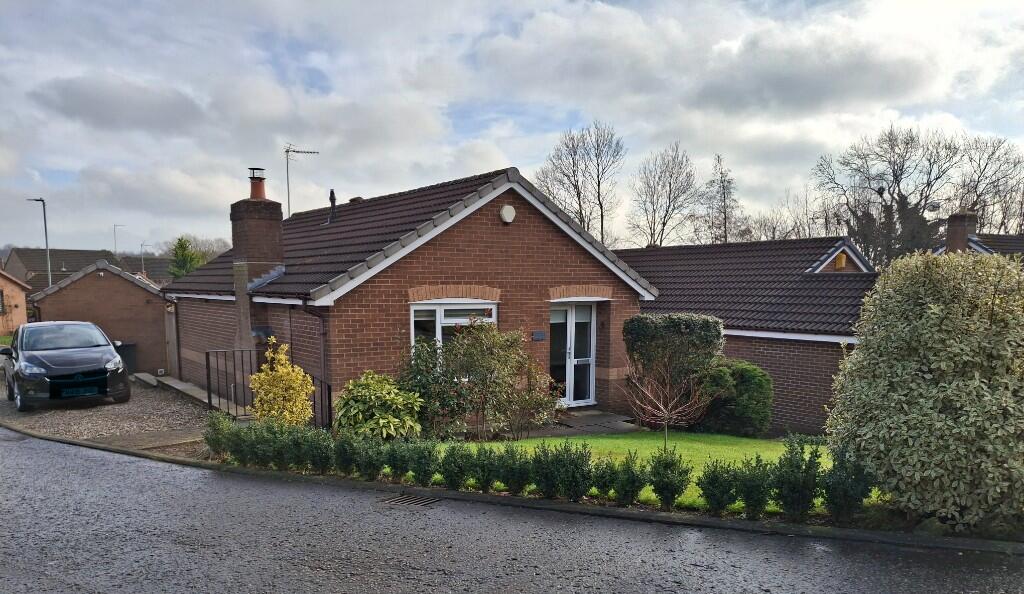 Main image of property: Parlington Meadow, Leeds, West Yorkshire, LS15