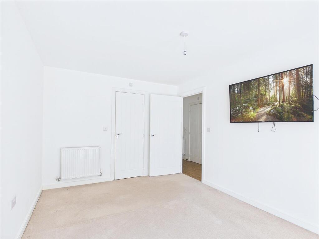 Flat 2, Cowleaze Path, Banwell - View 4