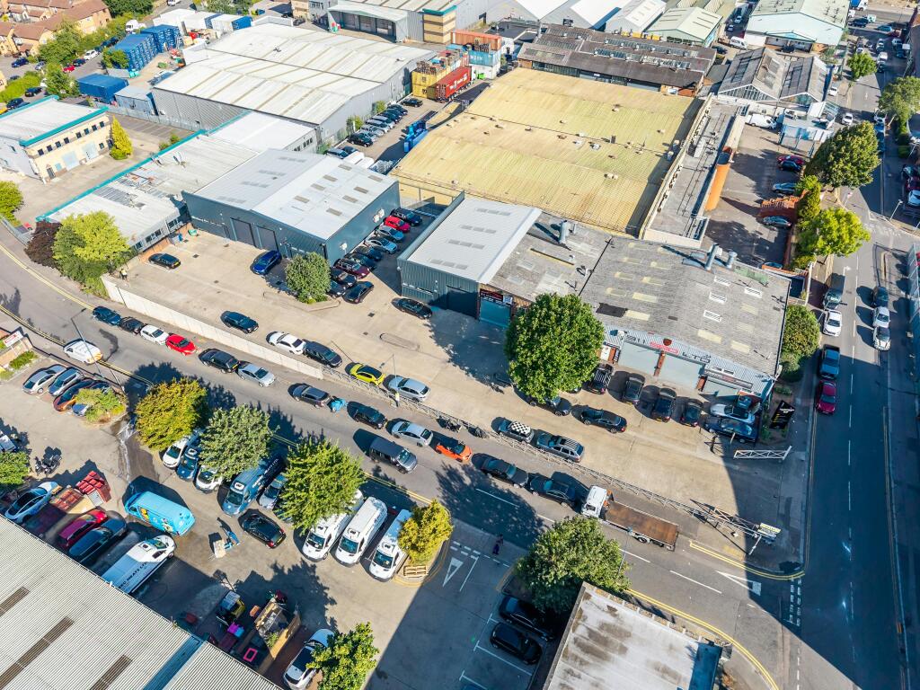 Wellington_Park_Ind_Estate115.jpg