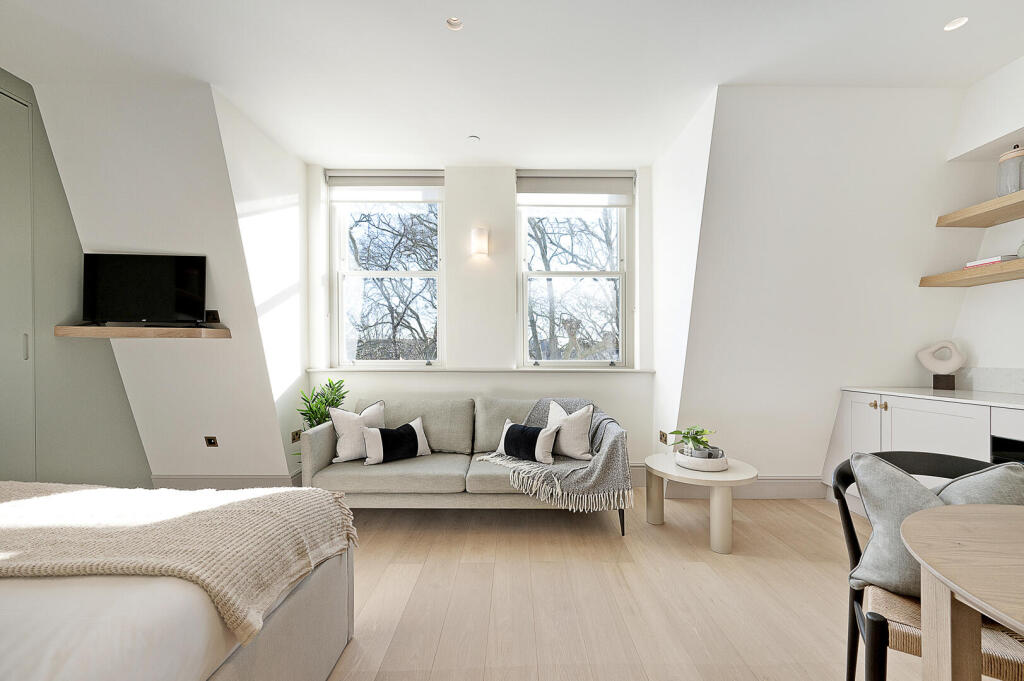 Studio flat for rent
