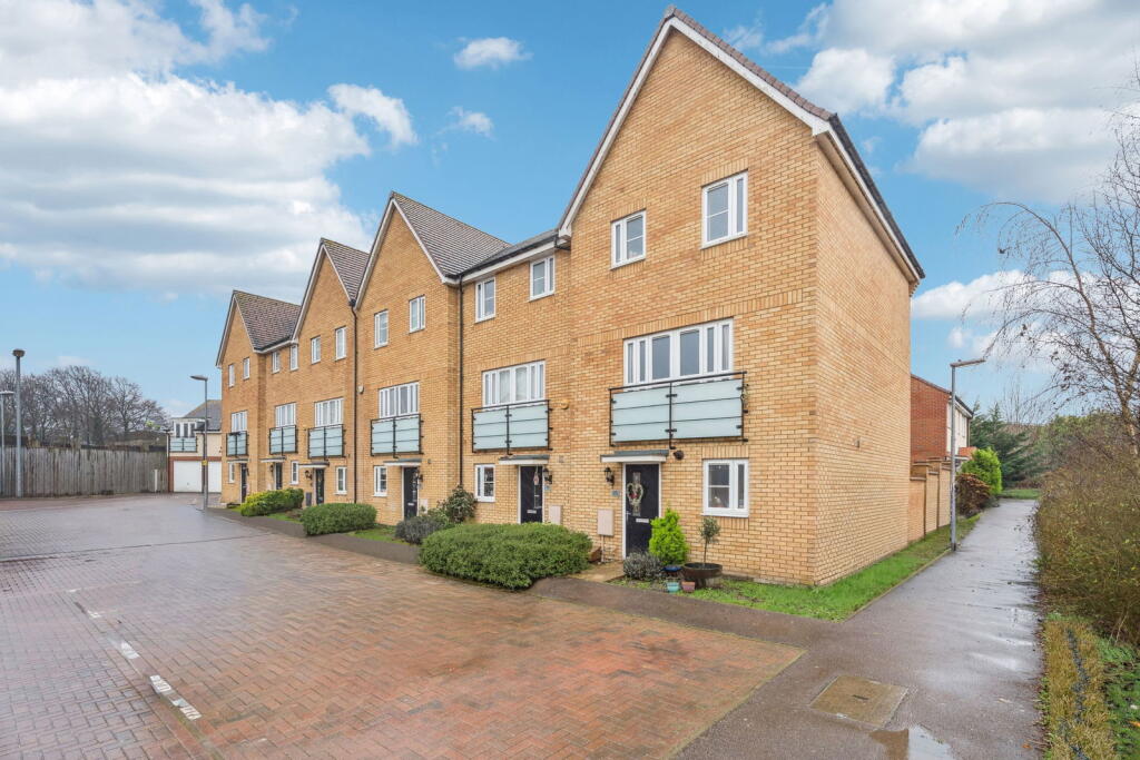 3-bed other on Wolseley Drive, Dunstable, LU6 1FH, £360,000