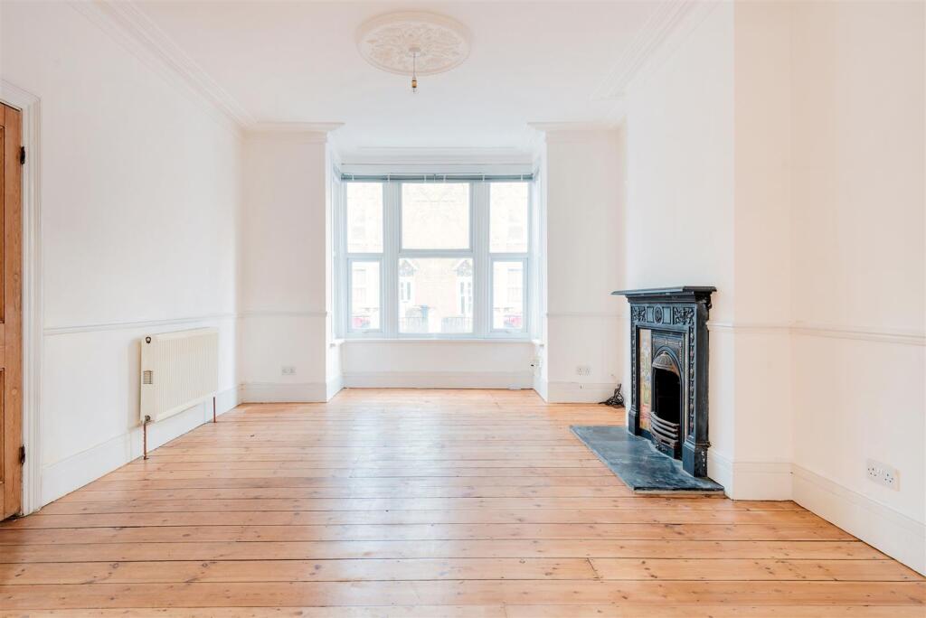 House in London, Leyton - View 3