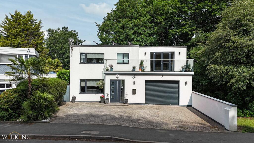 Main image of property: Solway Close, Tamworth, Staffordshire, B79