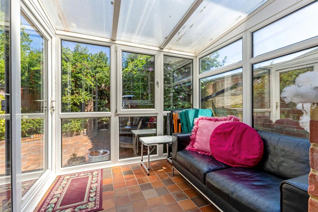 House in Lymington - View 5