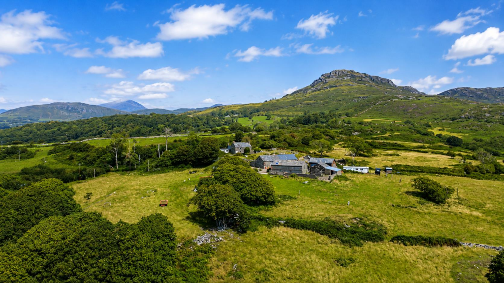 Main image of property: Morfa Bychan, Porthmadog