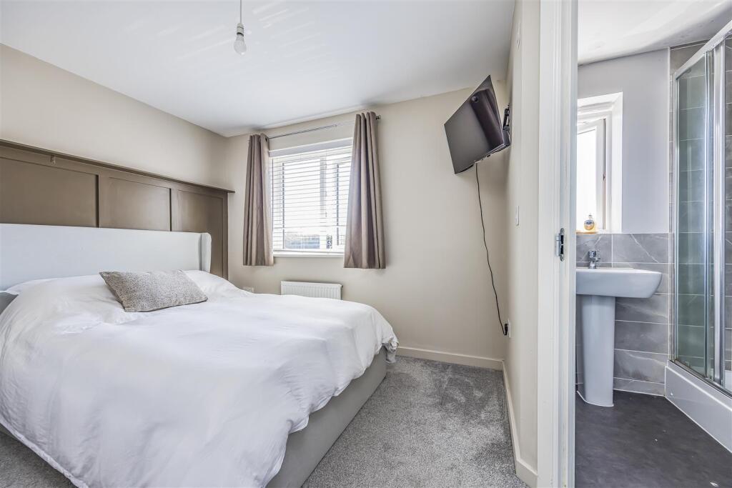 House in Havant, Warblington - More