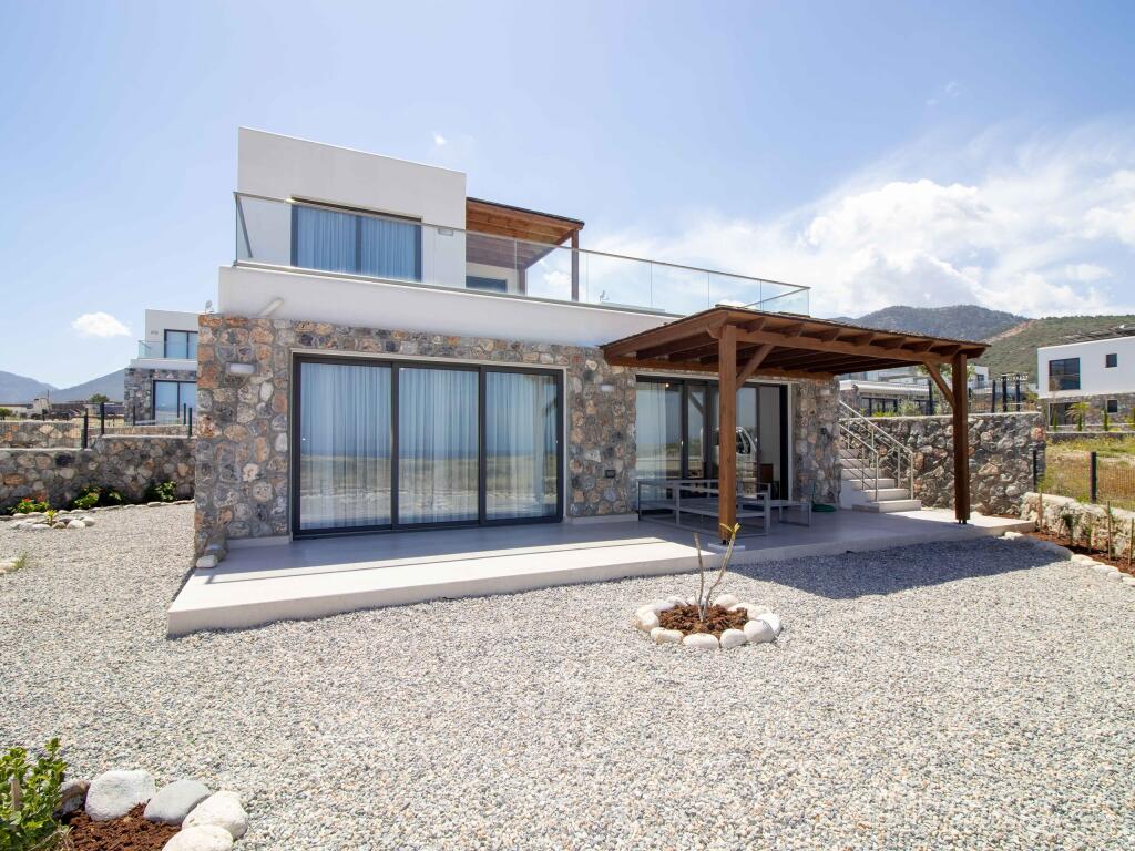 Main image of property: Küçükerenköy, Girne