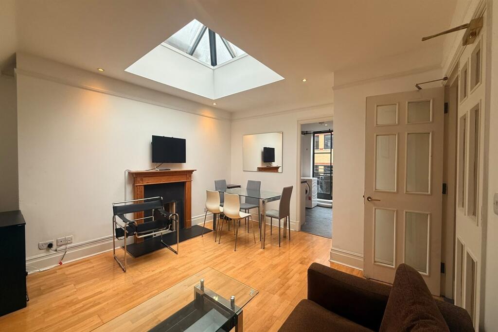 Apartment in London, City of London - View 4