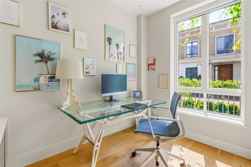 House in London, Balham - View 2