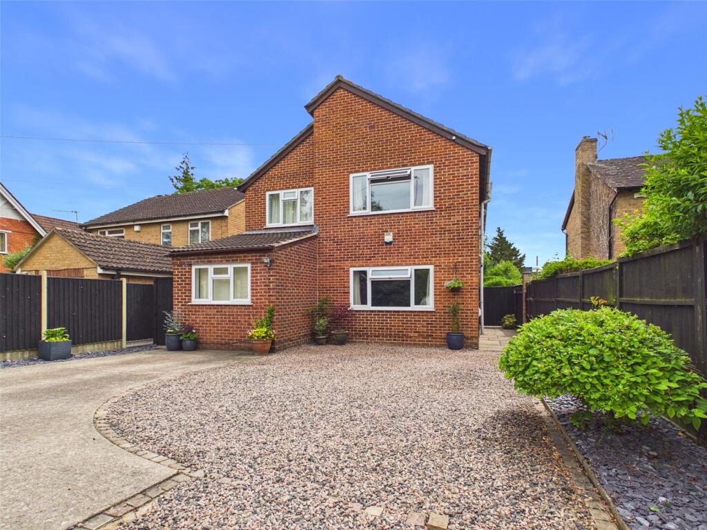Main image of property: Bristol Road, Quedgeley, Gloucester, Gloucestershire, GL2