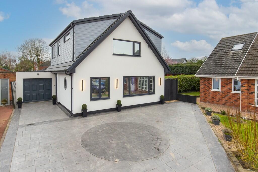 Main image of property: Fengrove, Longton