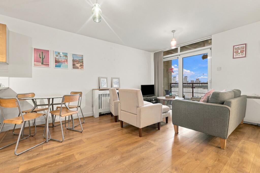 Apartment in London - View 3