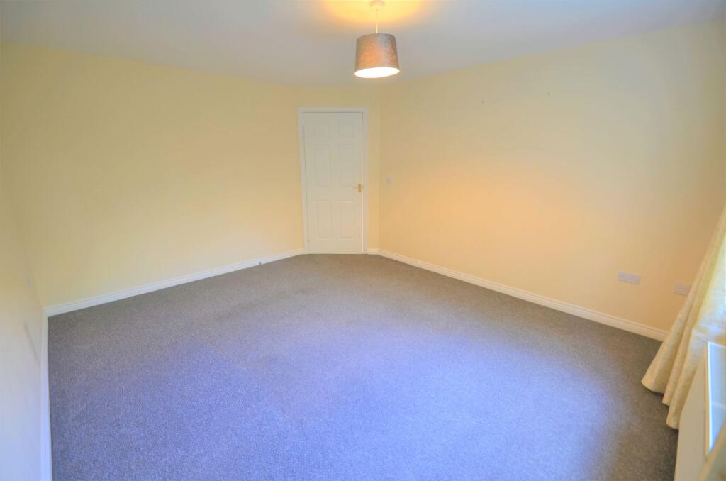 Apartment in Doncaster - More
