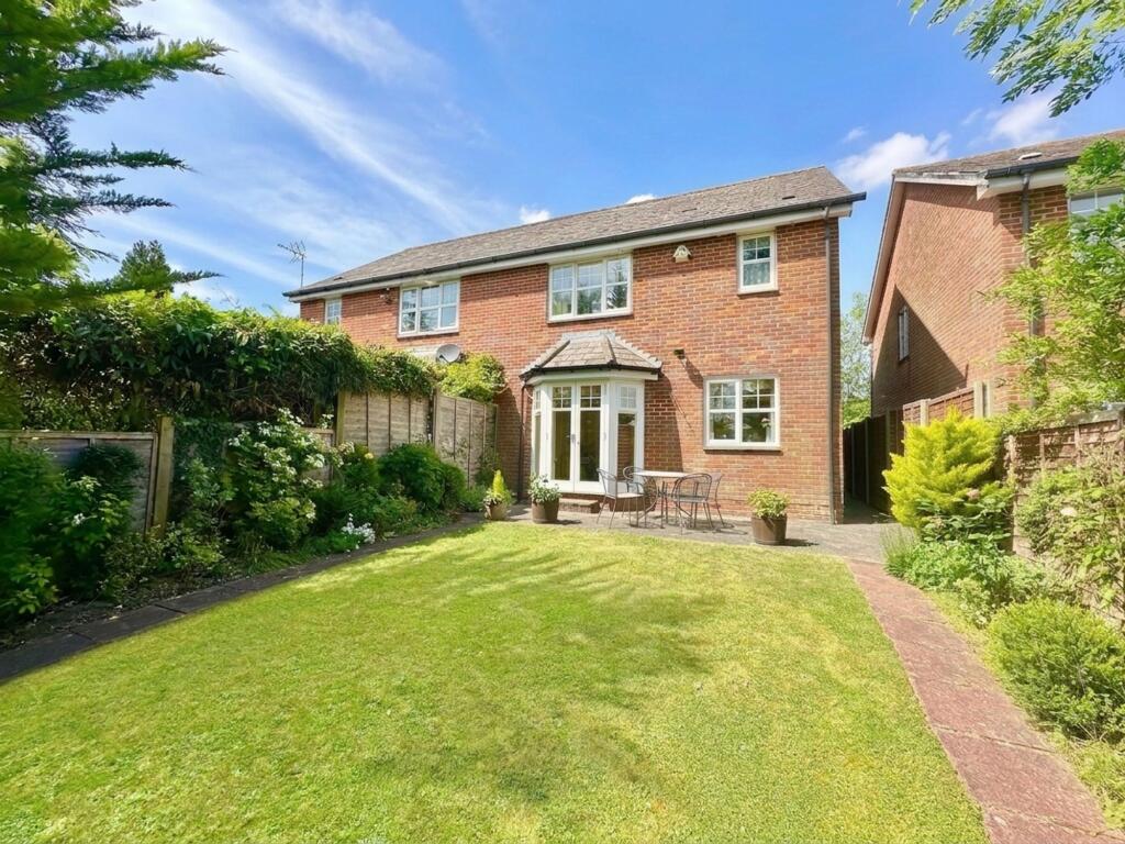 Fielders Way, Shenley, WD7 photo 4