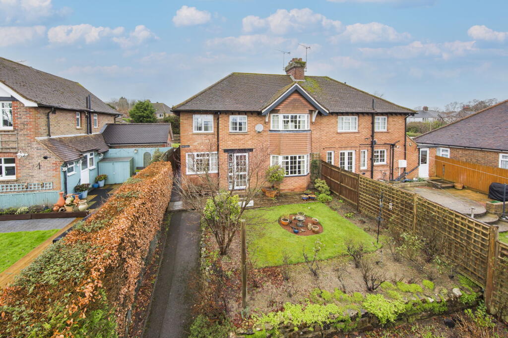 3-bed semi-detached on Green Lane, Crowborough, £475,000