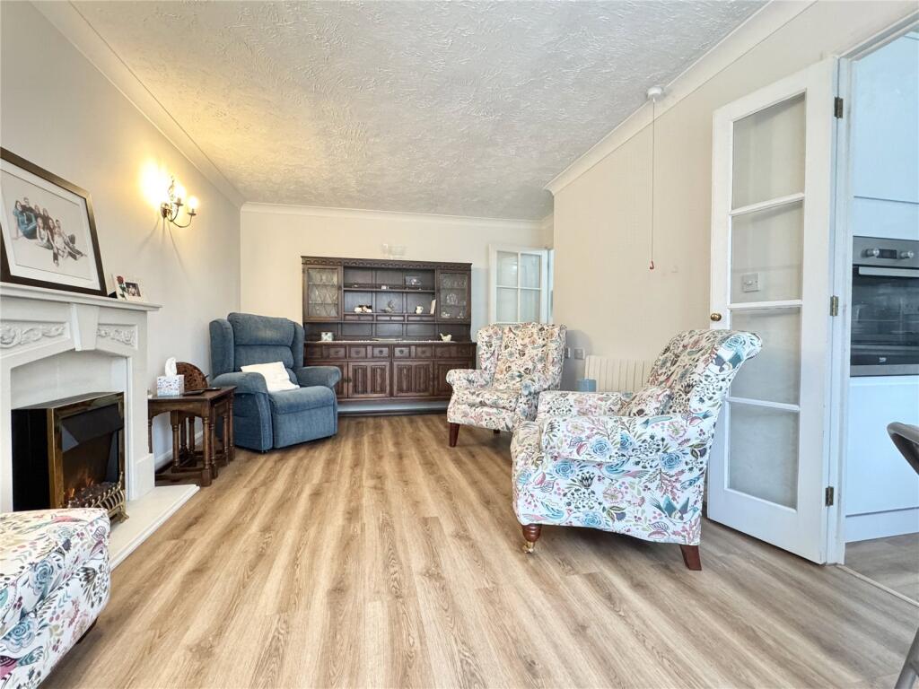Apartment in Sevenoaks, Swanley - View 5