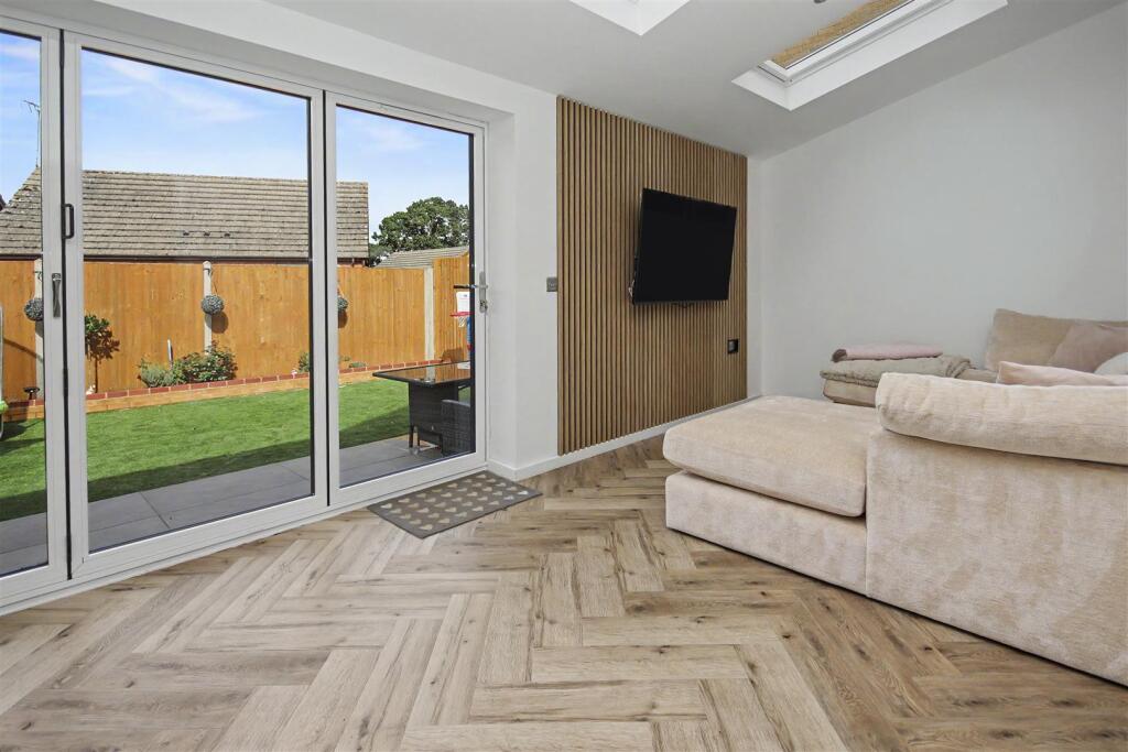 House in Higham Ferrers, North Northamptonshire - View 5