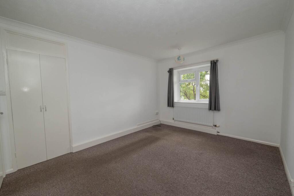 Apartment in Canterbury - View 5