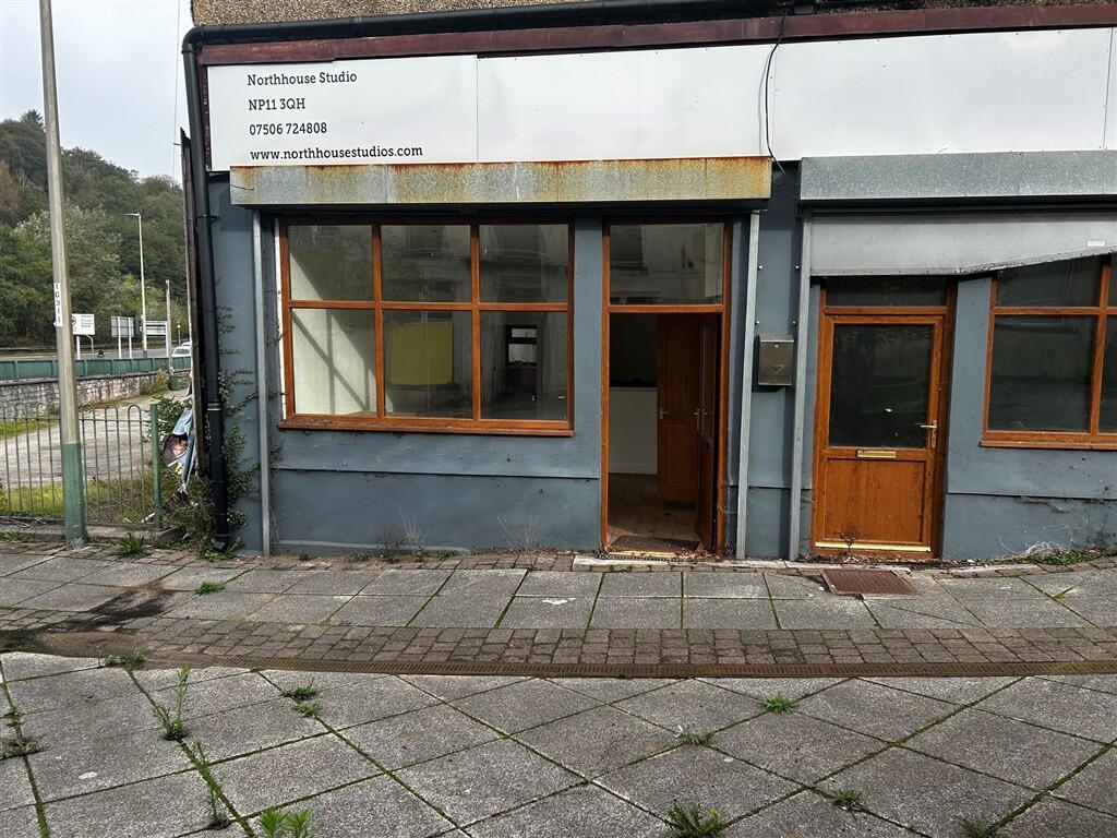 Apartment in Crumlin, Caerphilly - More