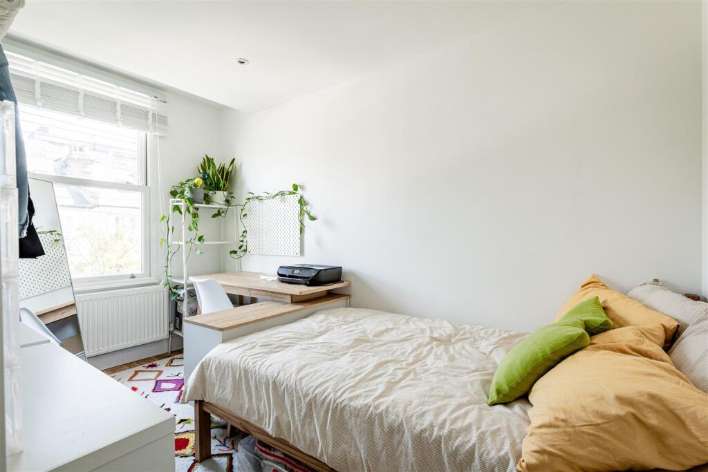 Apartment in London - View 4
