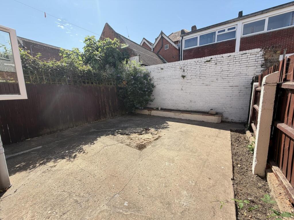 Victoria Street,  Felixstowe photo 5