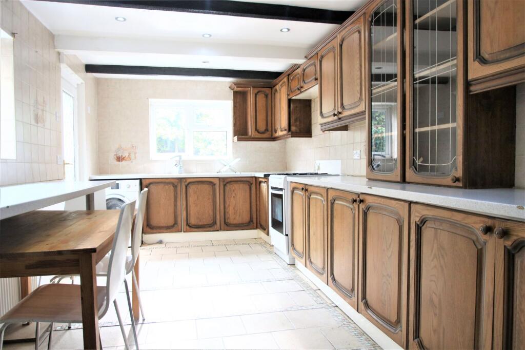 House in London, Manor Park, Streatham