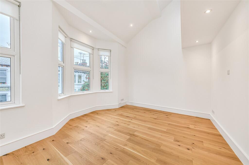 Querrin Street, London, SW6 photo 4
