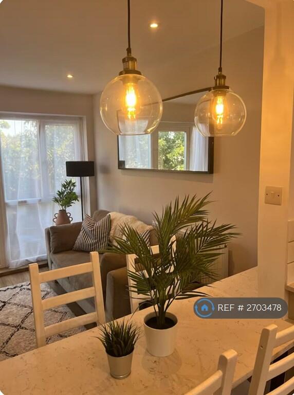 Main image of property: Kemsing Gardens, Canterbury, CT2