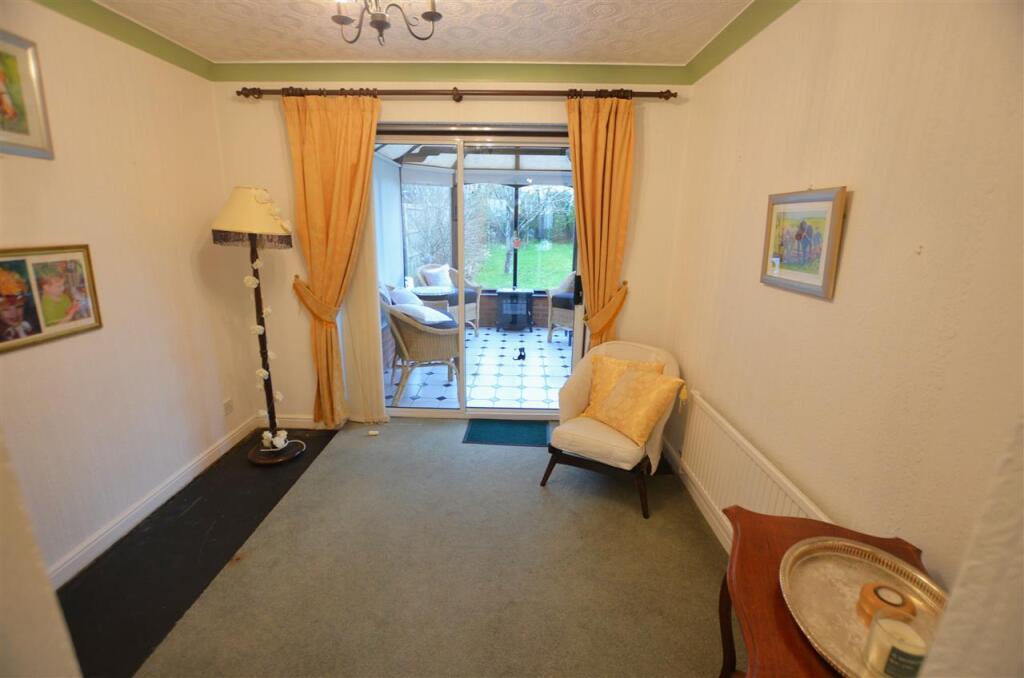 Lancaster Road, Newcastle, Newcastle-under-Lyme photo 3