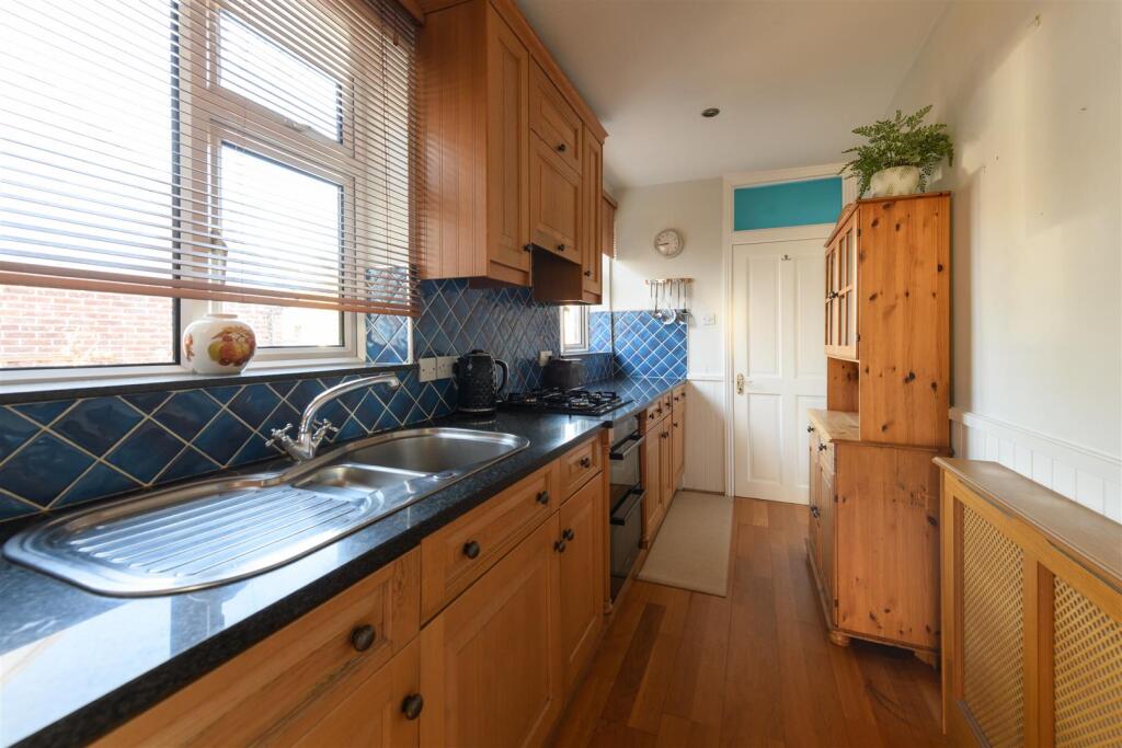 House in Enfield - View 5
