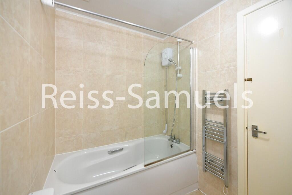 5 bedroom terraced house for rent