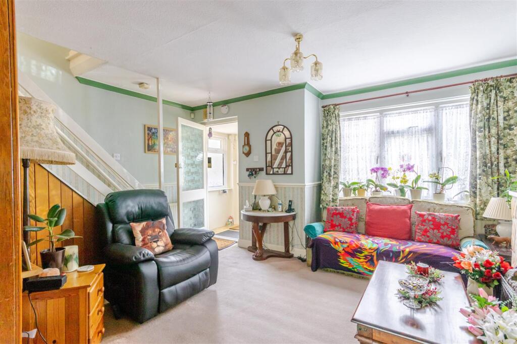 Boxtree Lane, Harrow photo 2