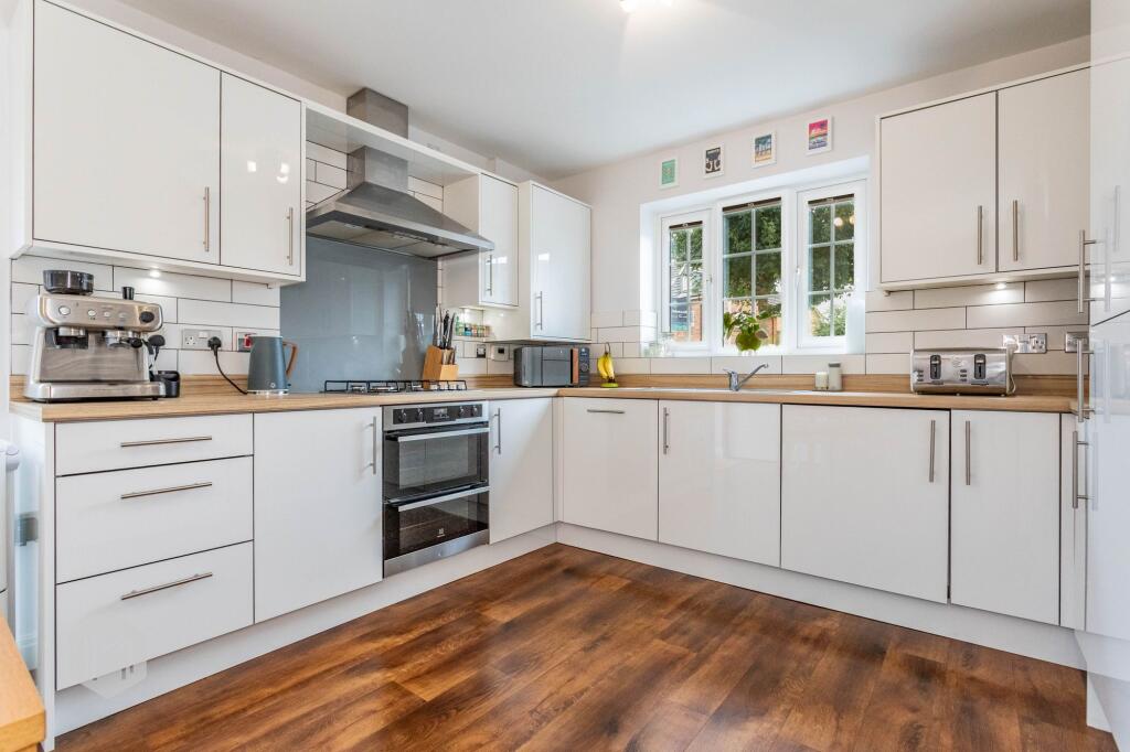 House in Warrington, Heathfields, Lowton - More
