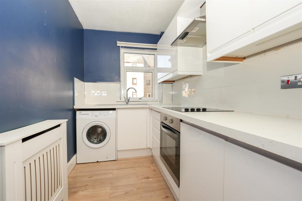 Apartment in Motherwell - View 5