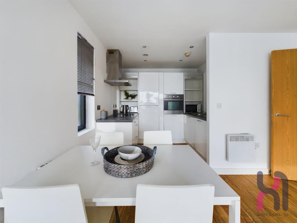 Apartment in Liverpool - View 4