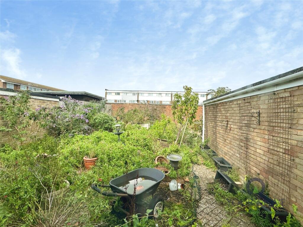 House in Brighton - View 5