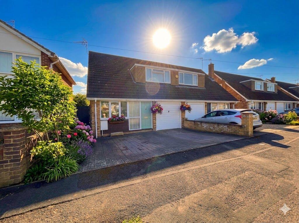 Main image of property: Linford Avenue, Newport Pagnell