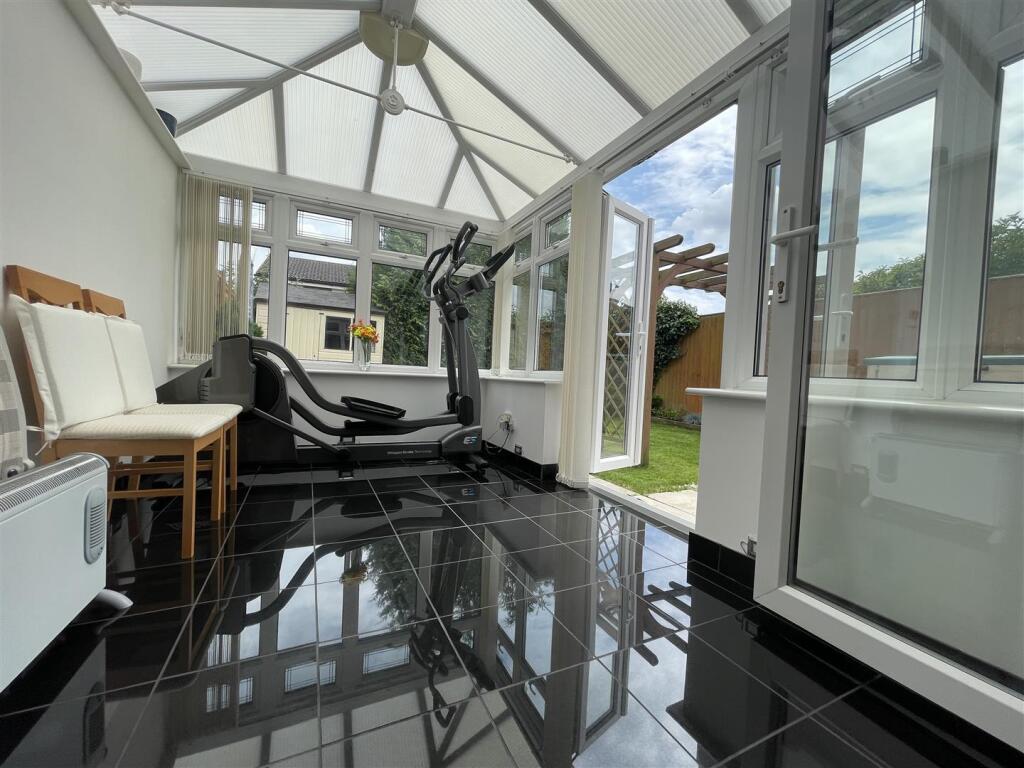 House in Tonbridge and Malling, Leybourne - View 5