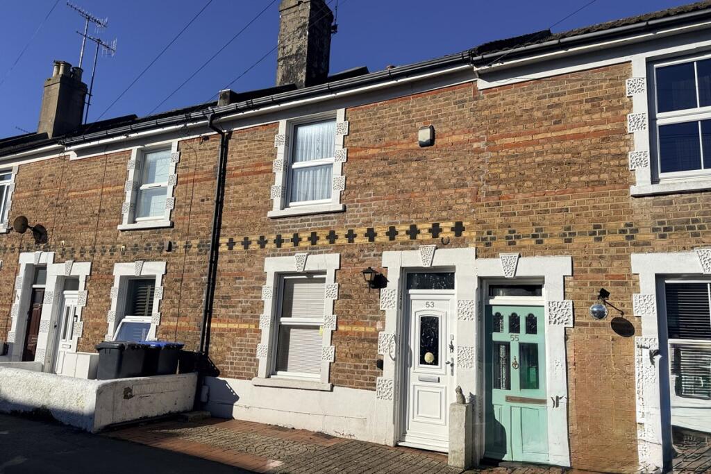 Main image of property: London Street, Worthing, West Sussex, BN11 4EL