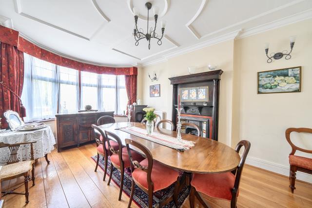 House in London - View 4